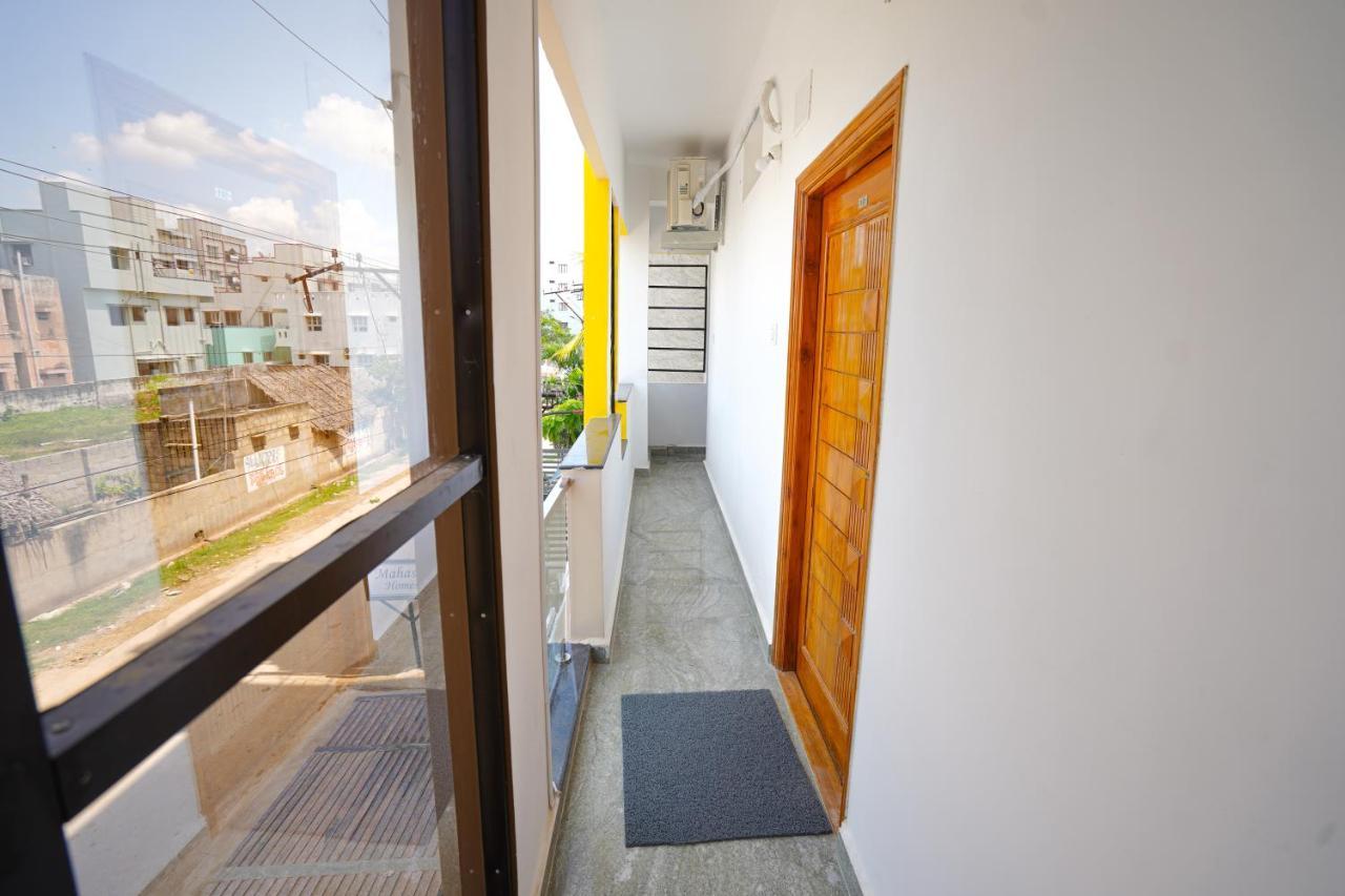 Mahasri Studio Apartments- Brand New Fully Furnished Air Conditioned Studio Apartments Тирупати Екстериор снимка